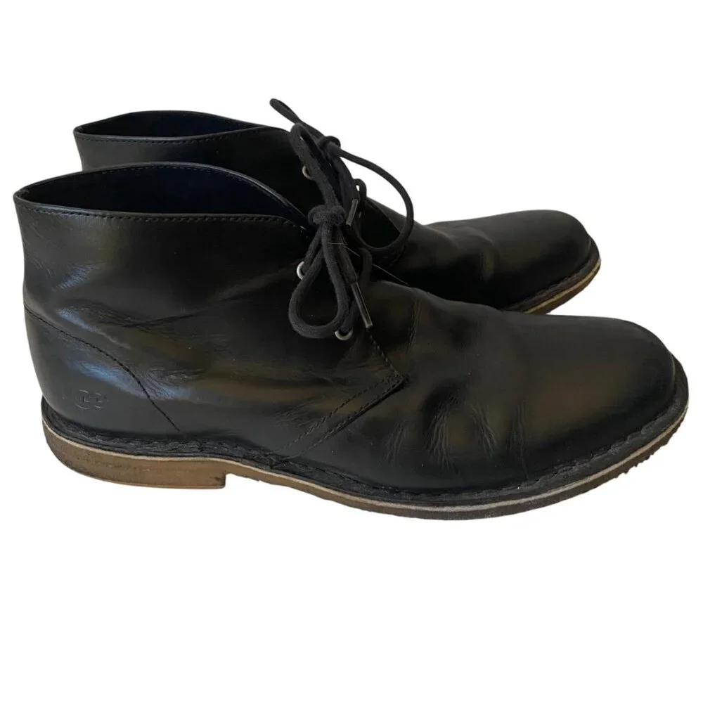 Leighton‎ Mens 12 Black Leather Chukka Ankle Boots Laces Logo Stitching Gum Sole